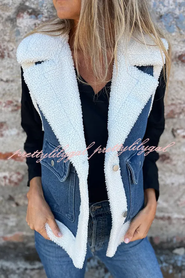 Autumn and Winter Motorcycle Faux Fur One-piece Denim Lapel Pocketed Vest Jacket