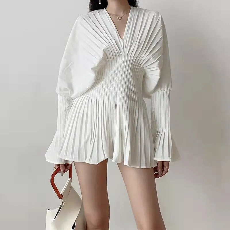 Elegant Women Loose White V-Neck Pleated Shirts Female Full Sleeve Tops Blouses Casual Blusas