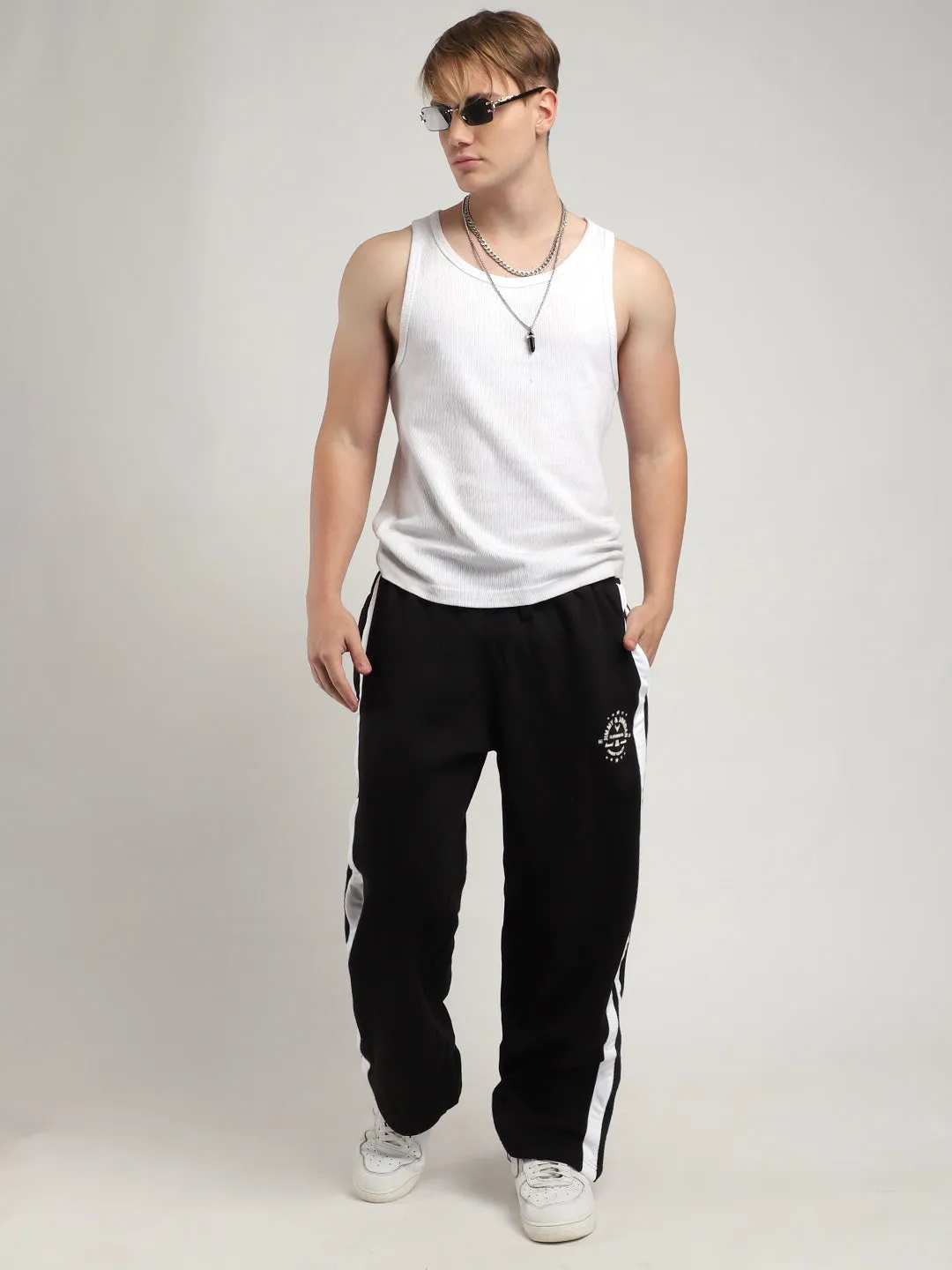 Stratford Black Cotton Loose Straight-Fit Sweatpants