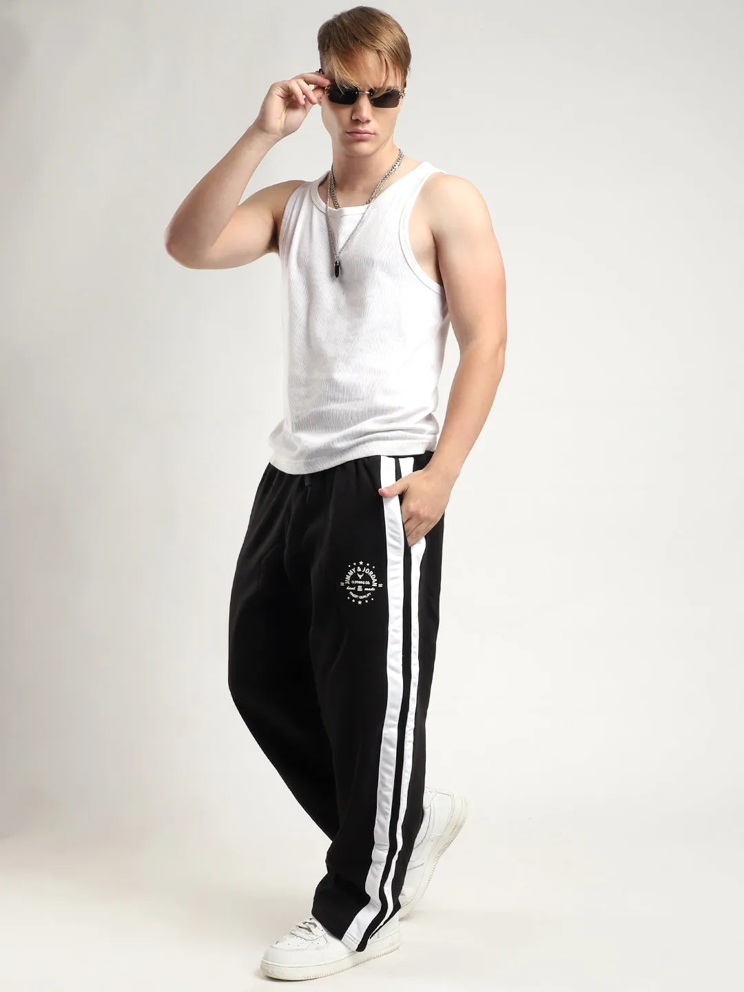 Stratford Black Cotton Loose Straight-Fit Sweatpants