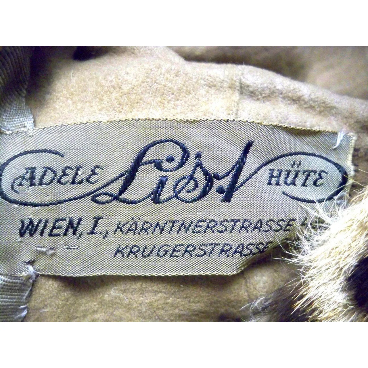 Vintage  Fur  Ladies Hat 1940s Adele List Vienna